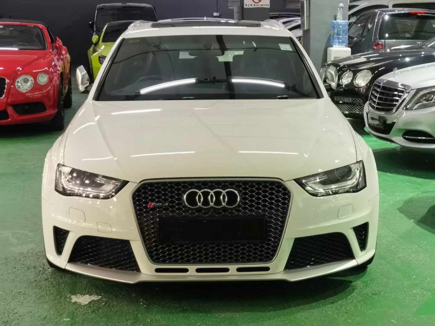 Audi奧迪 奧迪RS4