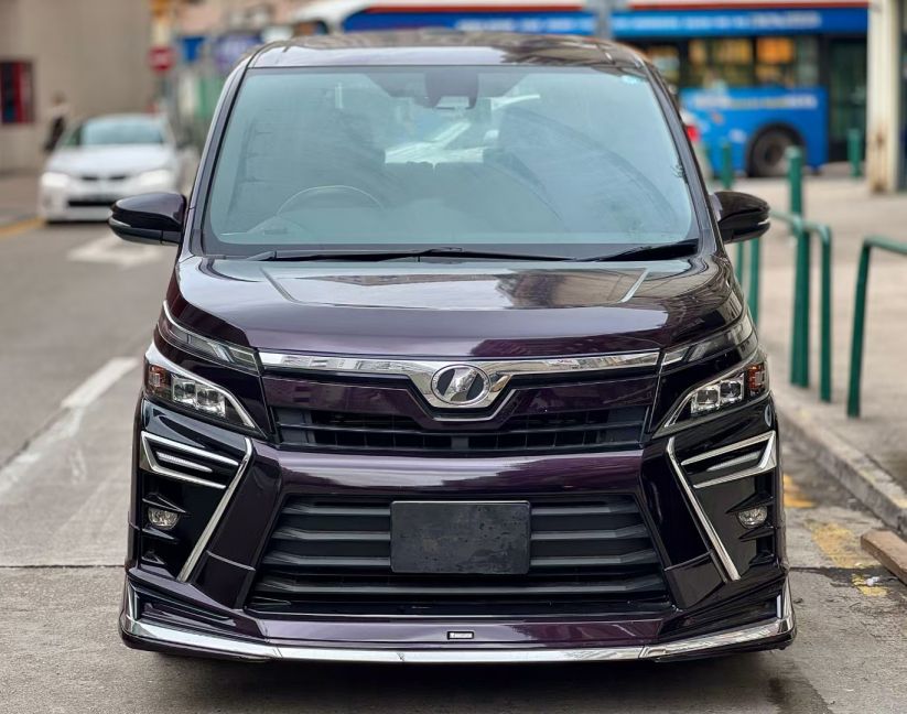 Toyota豐田 VOXY