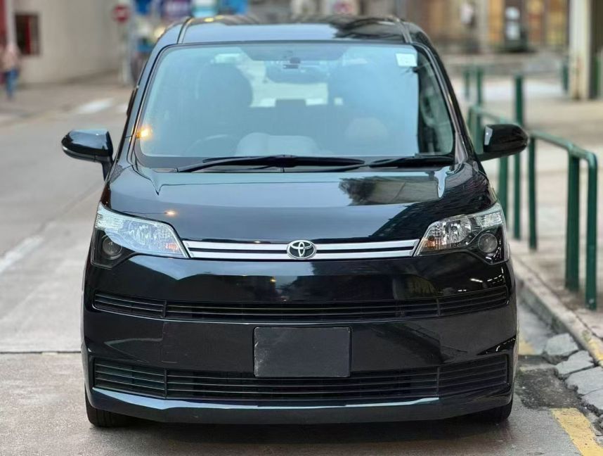 Toyota豐田 Sienta