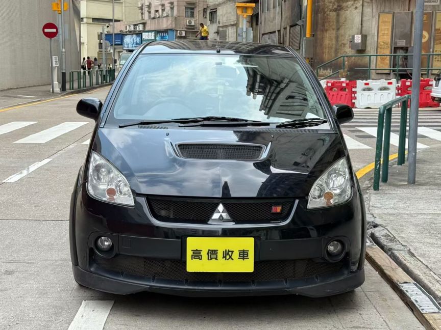 Mitsubishi三菱 Grandis