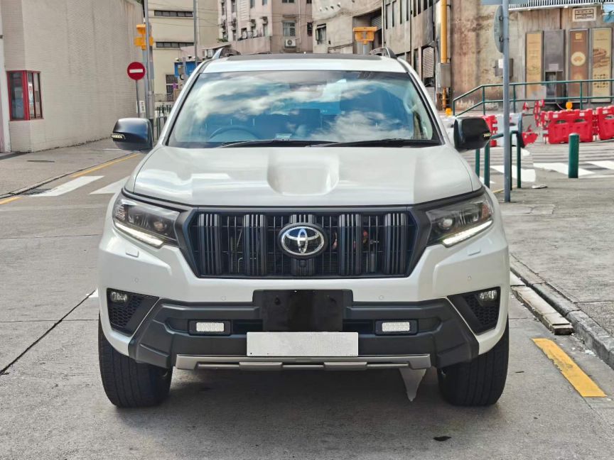 Toyota豐田 Land Cruiser